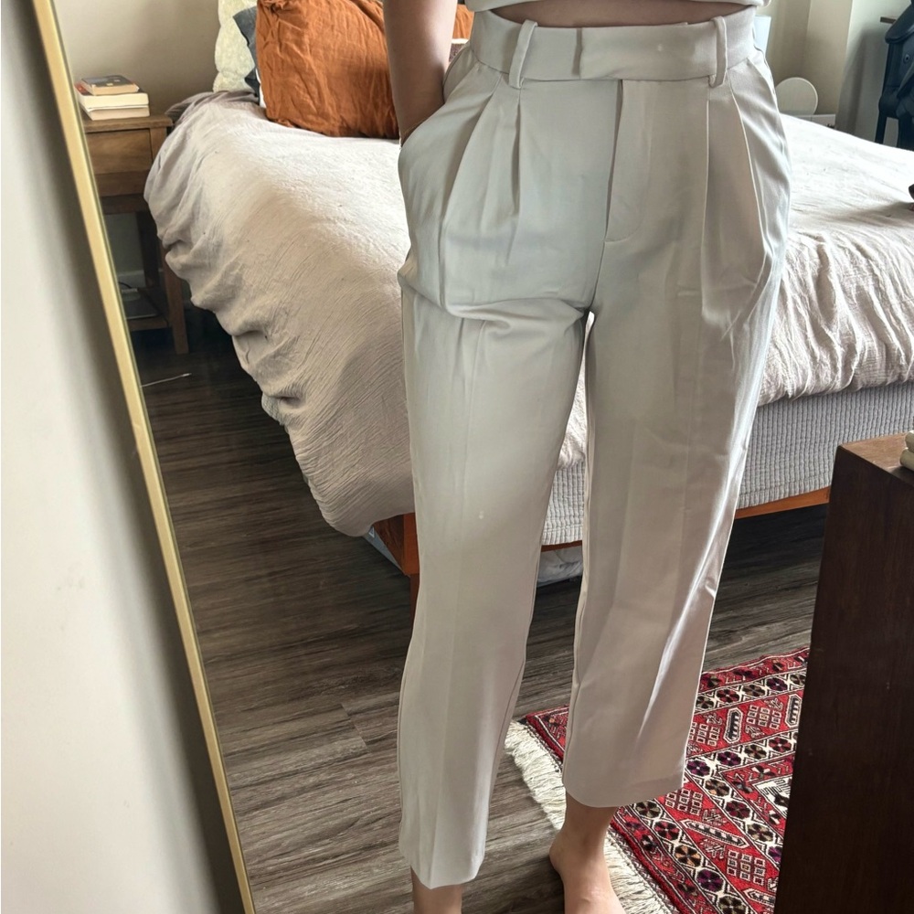 H&M Cream Cropped Women's Pants